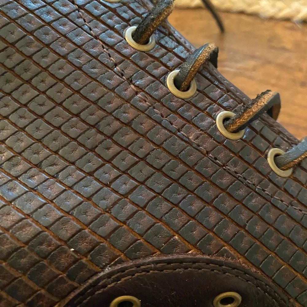 Frye preowned gently
